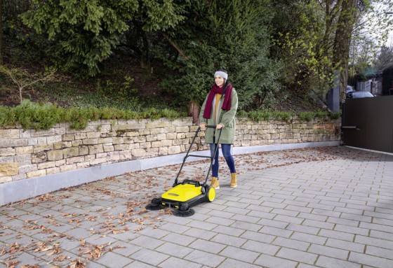 Ручная подметальная машина Karcher S 4 TWIN 2IN1